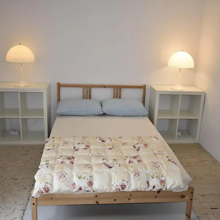 Modern In Near Sea بيت للعطل Blowatz
