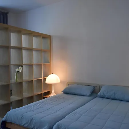 بيت للعطل Modern In Near Sea